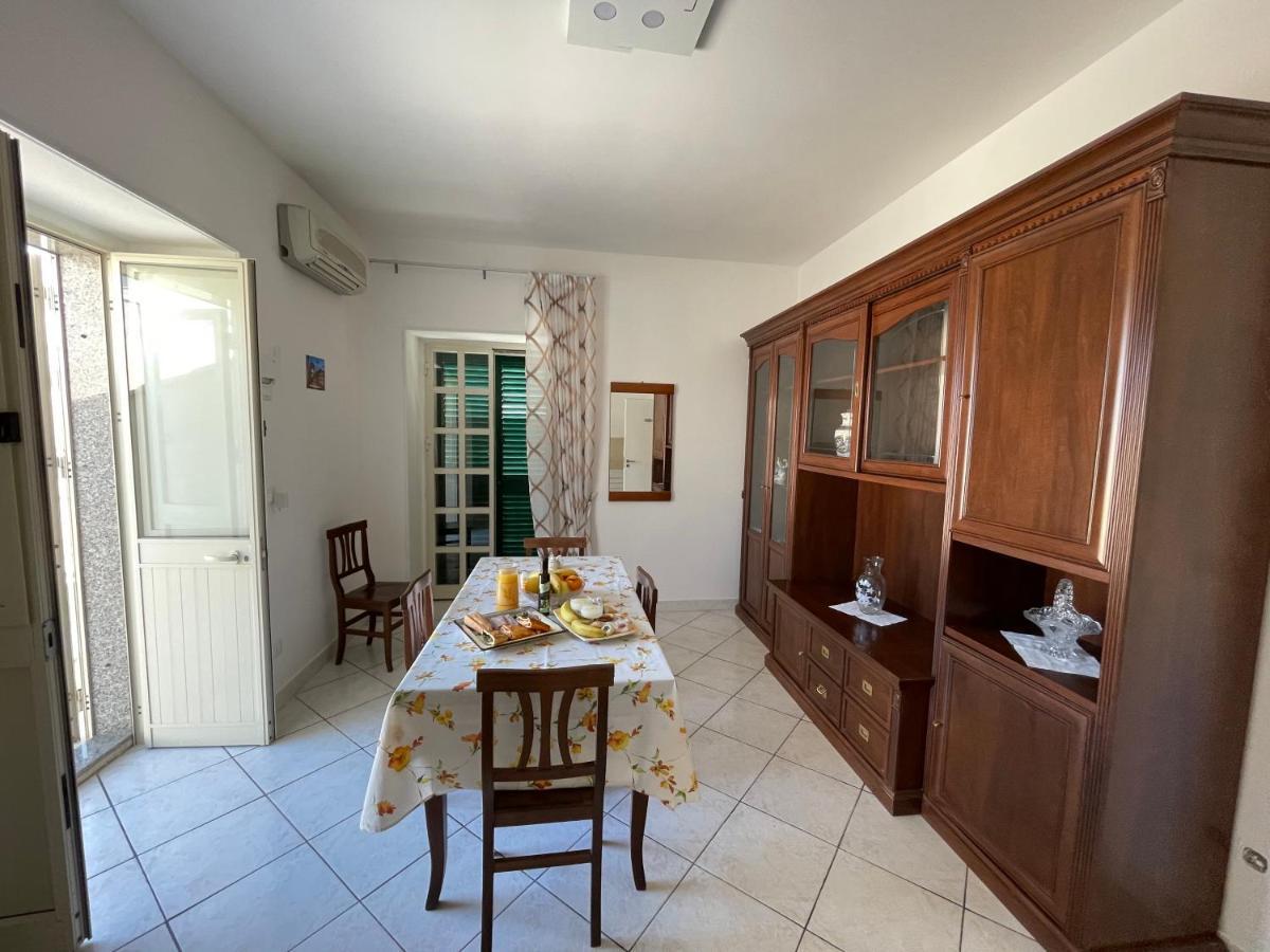 Casa Crispi Hotel Noto Bagian luar foto