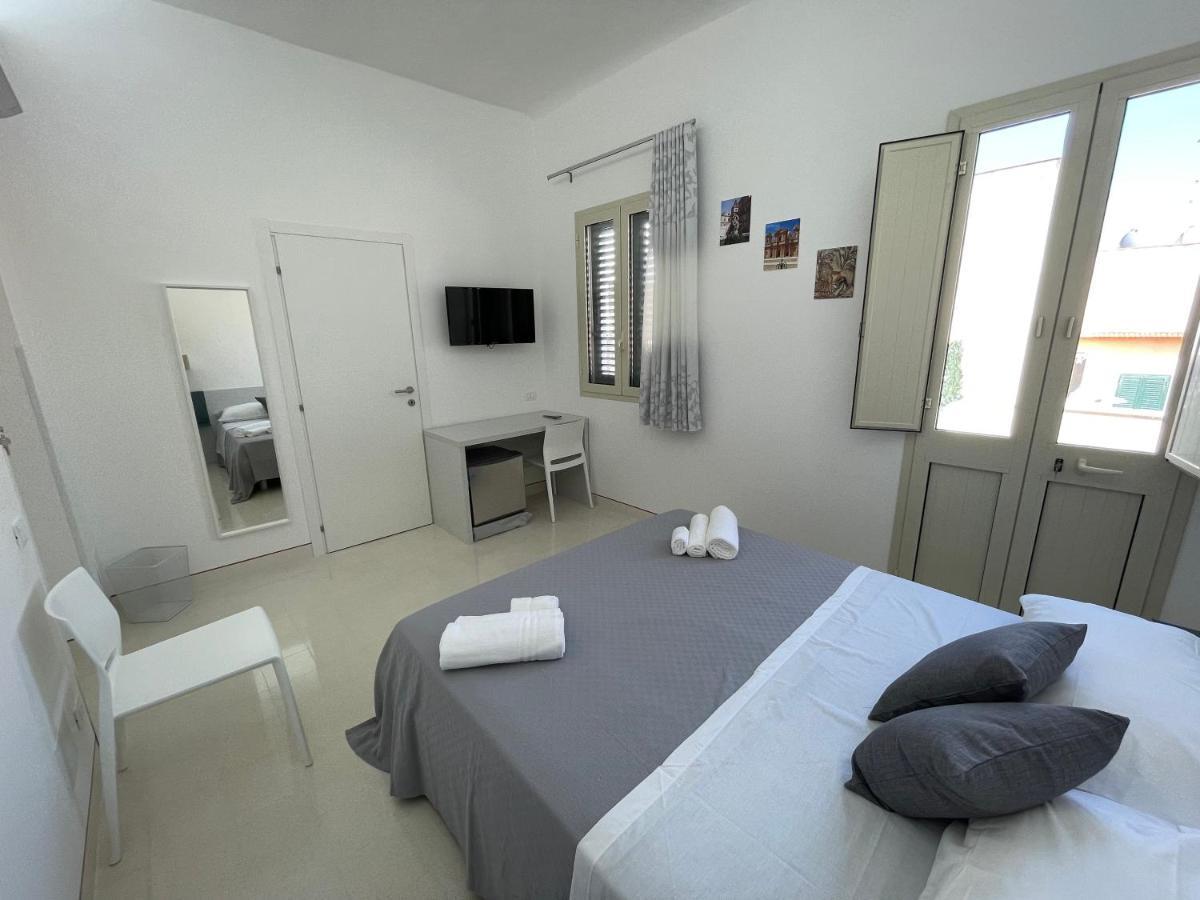 Casa Crispi Hotel Noto Bagian luar foto